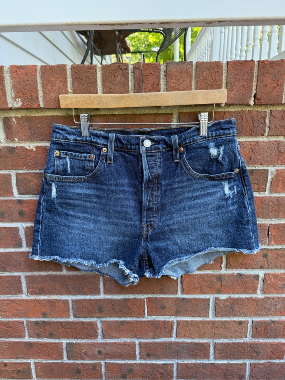 Levi’s 501 Denim Blue Jean Cut Off Shorts Size 32” 32 in